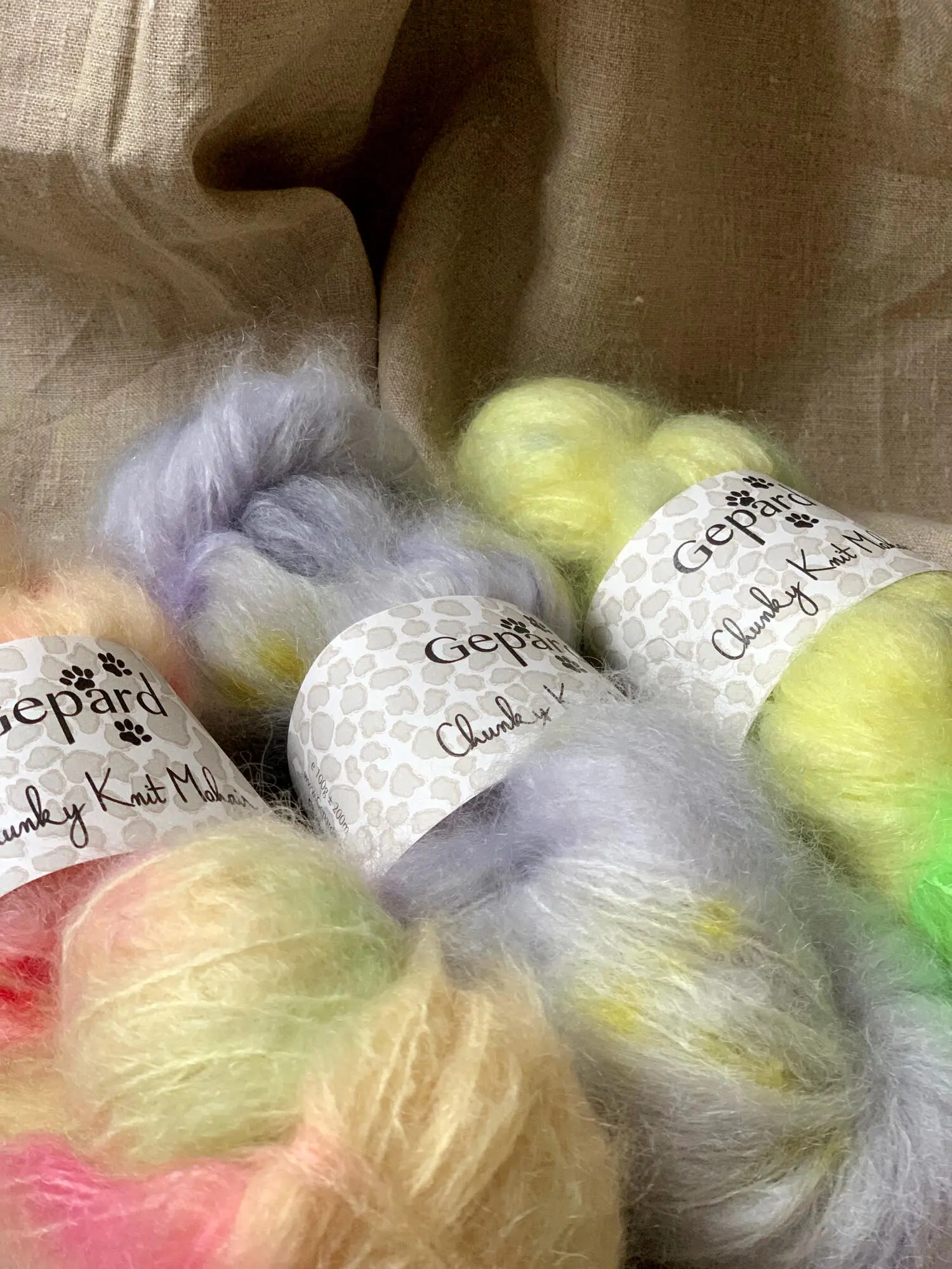 Cashmere Lace is cashmere yarn from Gepard